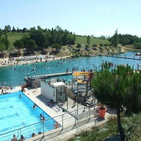 Le Salcevert, Proche A62, 7mn Montauban, 20mn Toulouse (adults Only) Holiday home *
